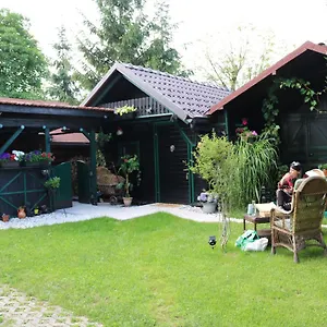 Frenkcottage 5 Km From The Airport- Free Transportation Accommodatie bij particulieren