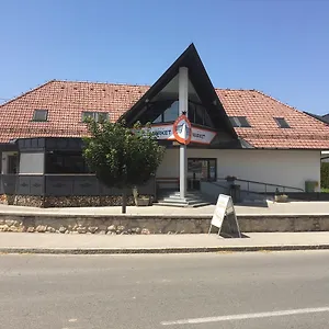 Apartament Avio, Zgornji Brnik