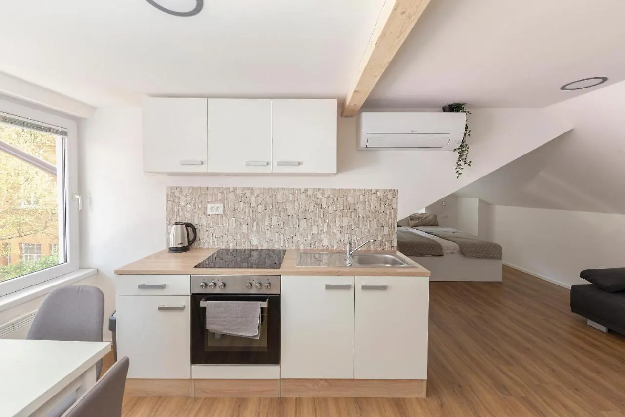 Apartments Berni Lubiana
